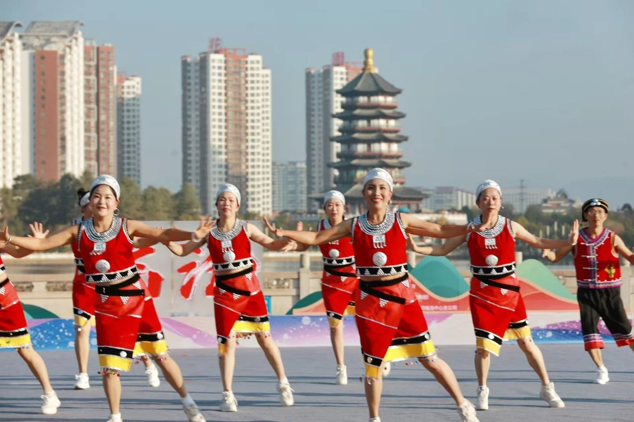 1735480153529137.jpg 4.jpg