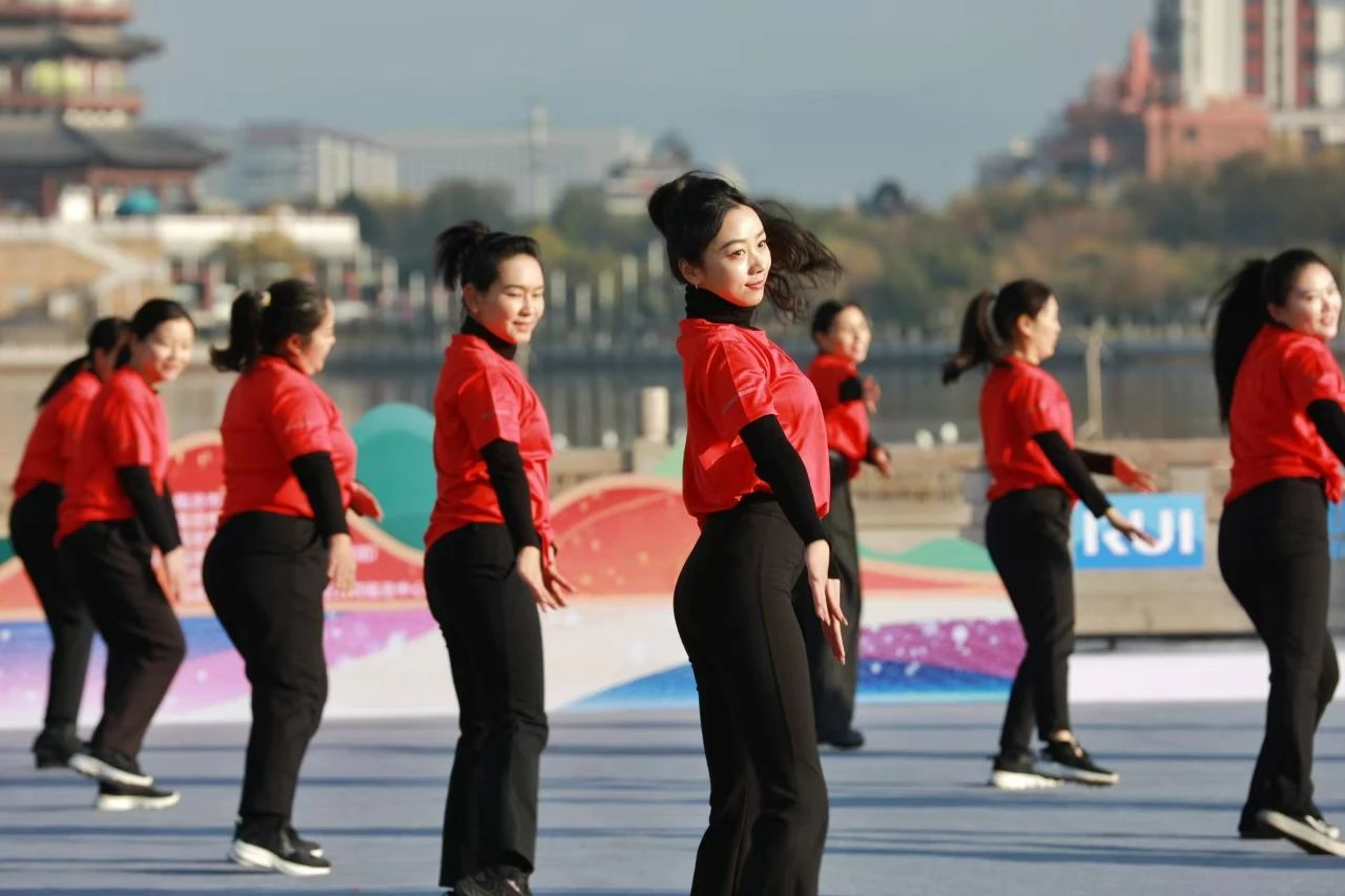 1735480186820425.jpg 11.jpg