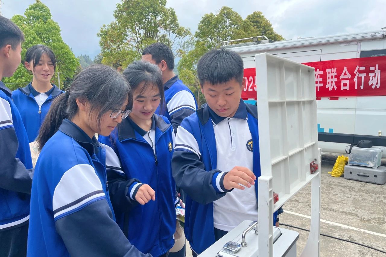 1745332427305040.jpg 3.jpg