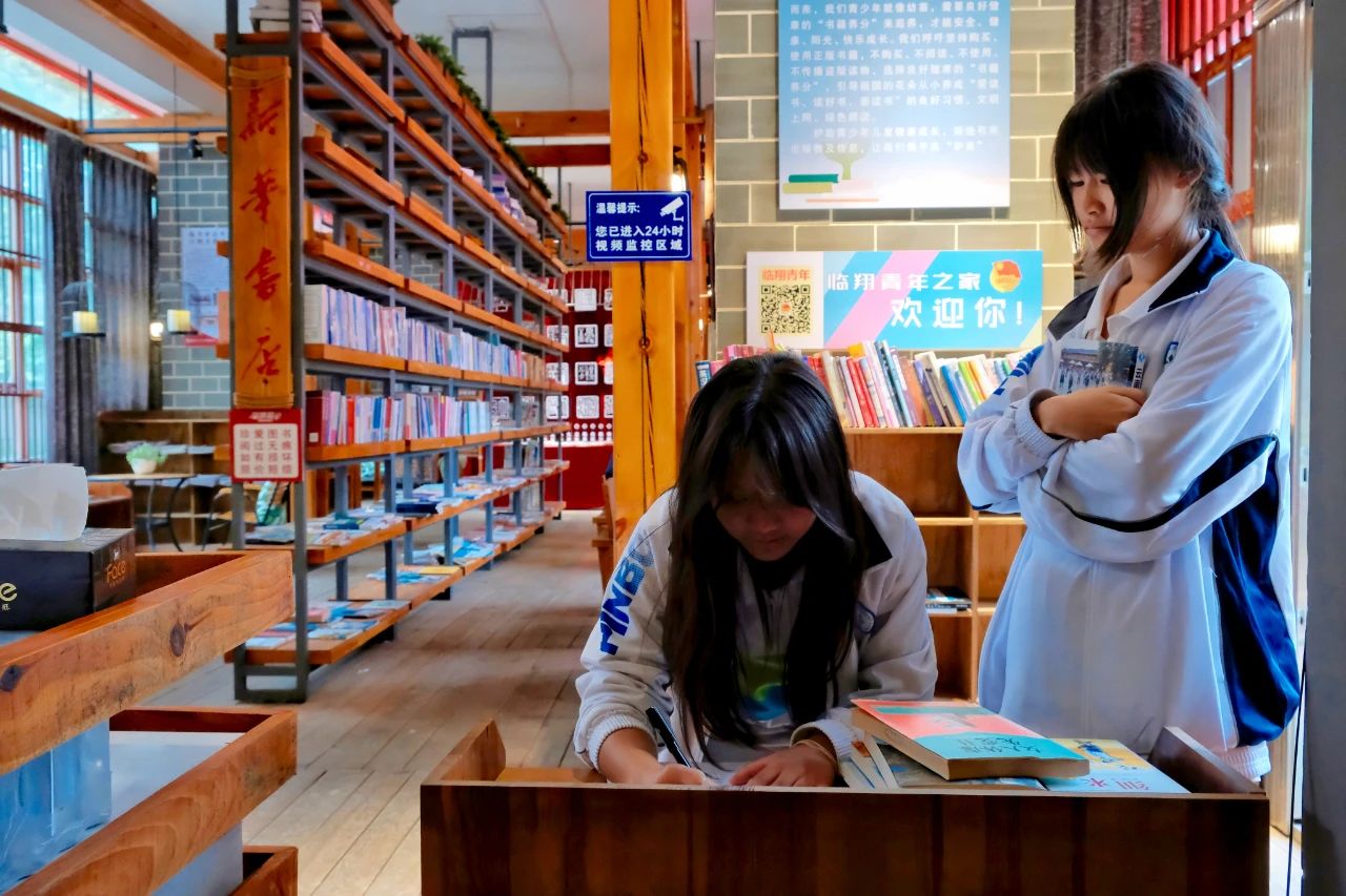 1745416043372714.jpg 2.jpg