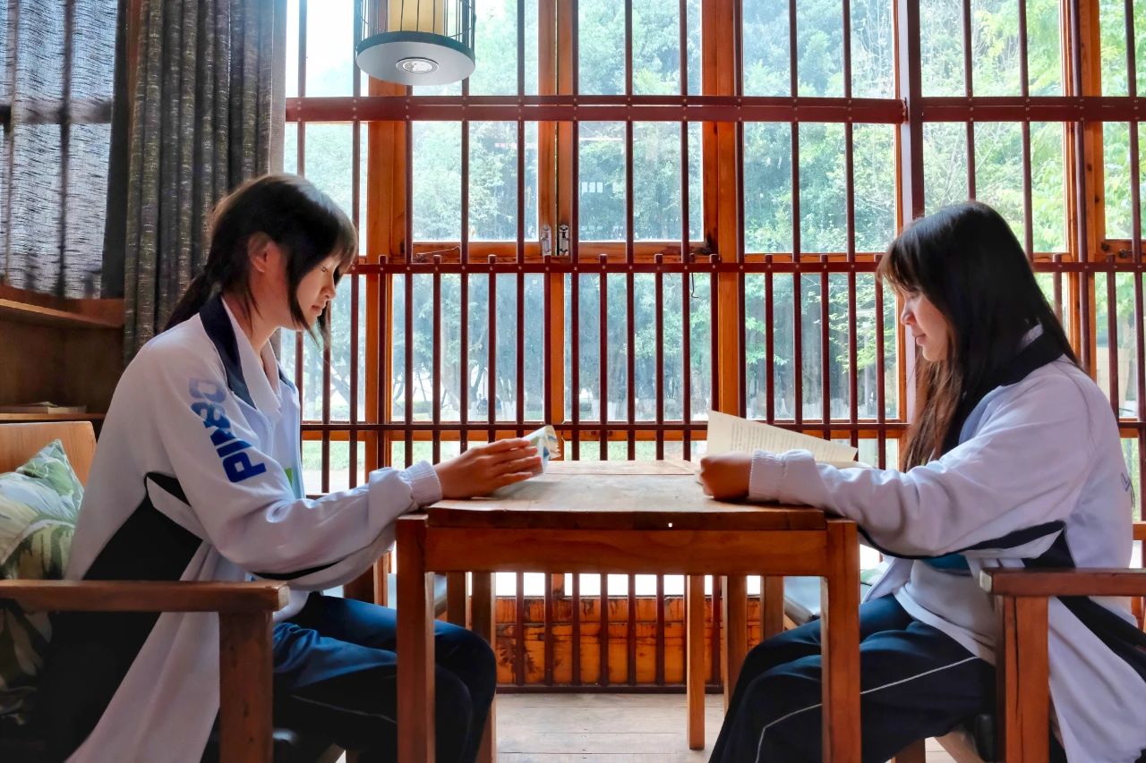 1745416051628128.jpg 4.jpg