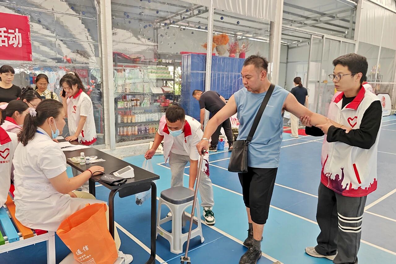 1757424458611520.jpg 2.jpg