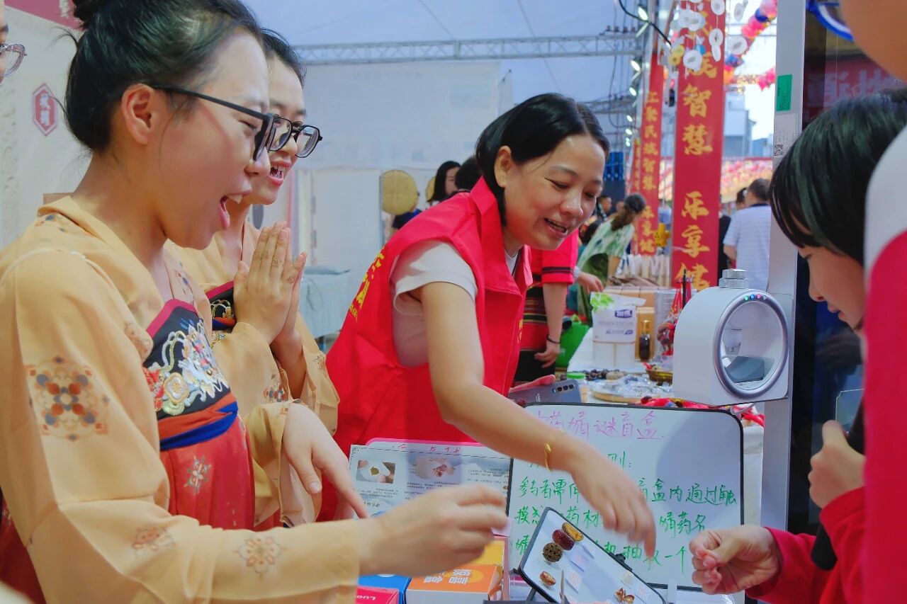 1758802670748137.jpg 5.jpg