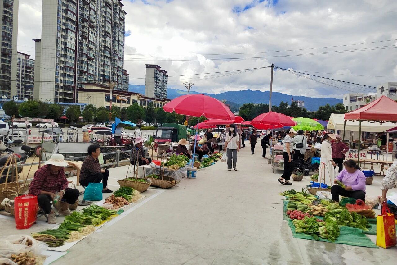 1760195180484957.jpg 2.jpg